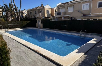 Resale - Villa - Torrevieia - Torrevieja