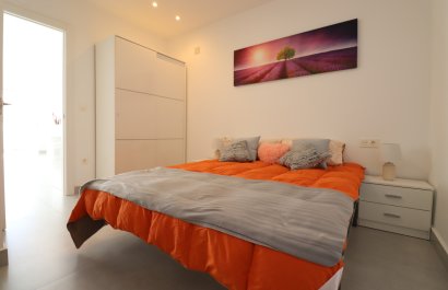 Resale - Townhouse / Duplex / Corner - Torrevieia - San Luis