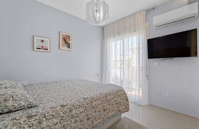 Resale - Townhouse / Duplex / Corner - Ciudad Quesada - Doña Pepa