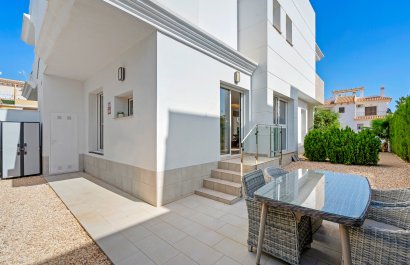 Resale - Townhouse / Duplex / Corner - Ciudad Quesada - Doña Pepa