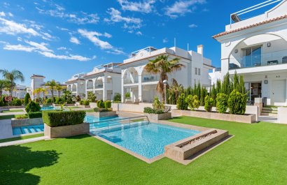 Resale - Townhouse / Duplex / Corner - Ciudad Quesada - Doña Pepa