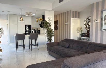 Resale - Villa - Orihuela Costa - Villamartín