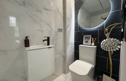 Resale - Villa - Orihuela Costa - Villamartín