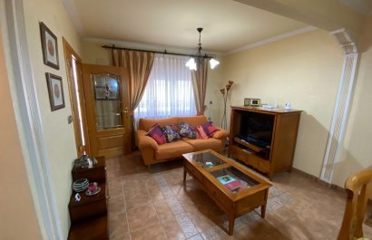 Resale - Townhouse / Duplex / Corner - Sax