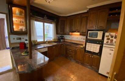 Resale - Townhouse / Duplex / Corner - Sax