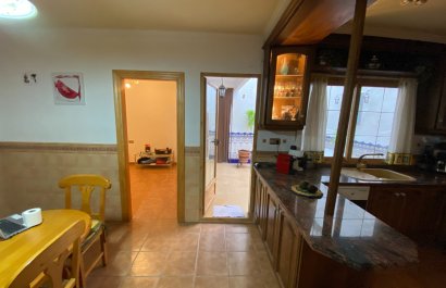 Resale - Townhouse / Duplex / Corner - Sax