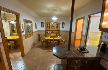 Resale - Townhouse / Duplex / Corner - Sax