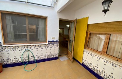 Resale - Townhouse / Duplex / Corner - Sax