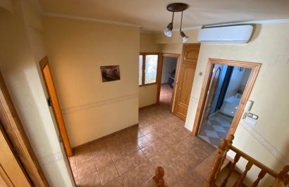 Resale - Townhouse / Duplex / Corner - Sax