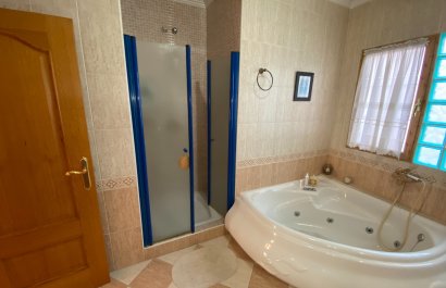 Resale - Townhouse / Duplex / Corner - Sax