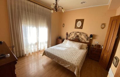 Resale - Townhouse / Duplex / Corner - Sax