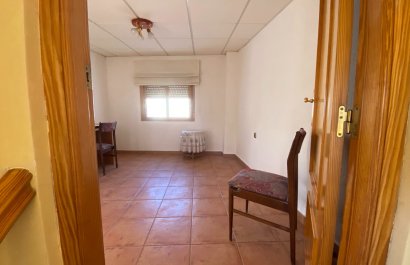 Resale - Townhouse / Duplex / Corner - Sax