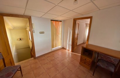 Resale - Townhouse / Duplex / Corner - Sax