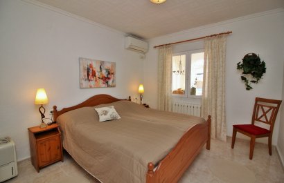 Resale - Villa - Torrevieia - La Siesta