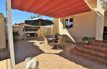 Resale - Villa - Torrevieia - La Siesta