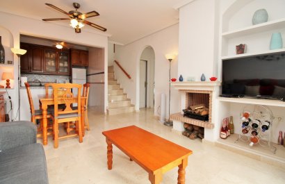 Resale - Townhouse / Duplex / Corner - Villamartín - PAU 8