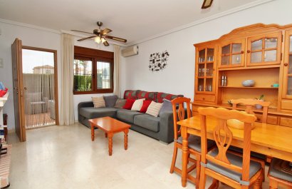 Resale - Townhouse / Duplex / Corner - Villamartín - PAU 8