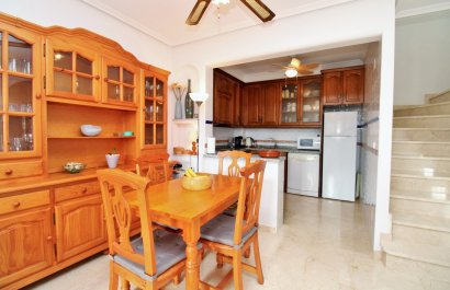 Resale - Townhouse / Duplex / Corner - Villamartín - PAU 8