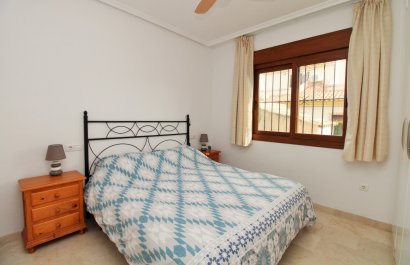 Resale - Townhouse / Duplex / Corner - Villamartín - PAU 8