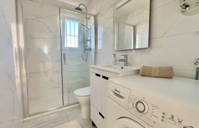 Resale - Apartment / flat - Orihuela Costa - Punta Prima