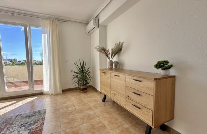 Resale - Apartment / flat - Orihuela Costa - Punta Prima