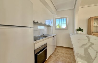 Resale - Apartment / flat - Orihuela Costa - Punta Prima