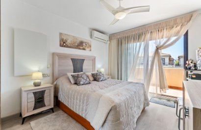 Resale - Townhouse / Duplex / Corner - Torrevieia - Aguas Nuevas