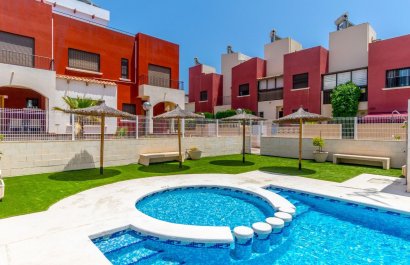 Resale - Townhouse / Duplex / Corner - Torrevieia - Aguas Nuevas