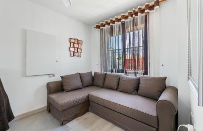 Resale - Townhouse / Duplex / Corner - Torrevieia - Aguas Nuevas