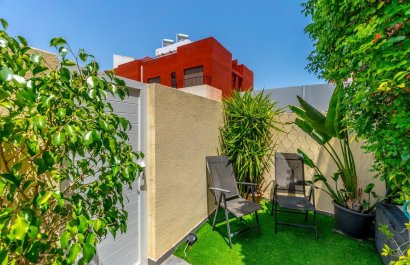Resale - Townhouse / Duplex / Corner - Torrevieia - Aguas Nuevas