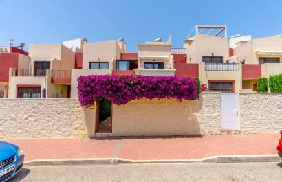 Resale - Townhouse / Duplex / Corner - Torrevieia - Aguas Nuevas