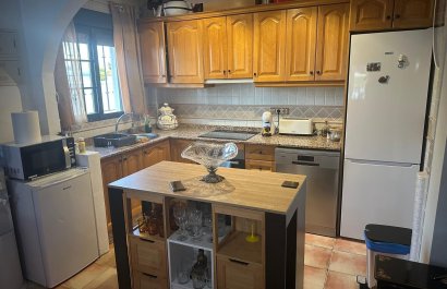 Resale - Villa - Hondón de las Nieves - Urbaniz La Montañosa