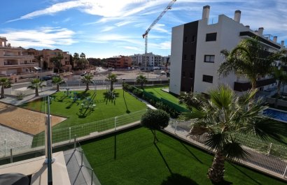 Resale - Apartment / flat - Orihuela Costa - Villamartín