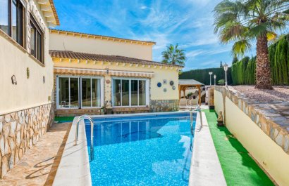 Resale - Villa - Algorfa - Castillo de montemar