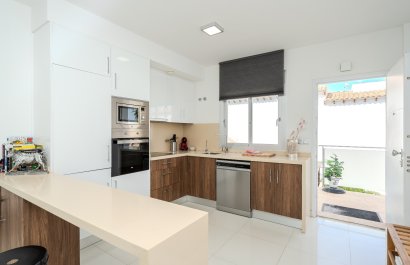 Resale - Apartment / flat - Orihuela Costa - Punta Prima