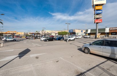 Resale - Apartment / flat - Orihuela Costa - Punta Prima