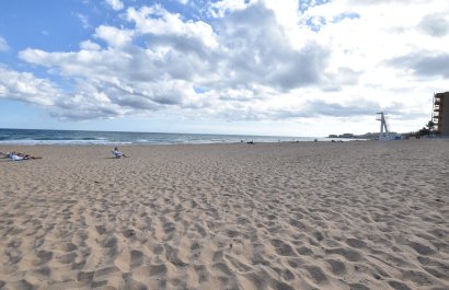 Reventa - Townhouse / Duplex - La Mata