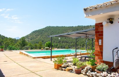 Reventa - Villa - Onil