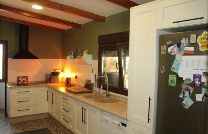 Herverkoop - Villa - Villena