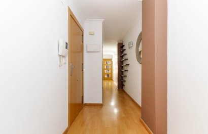 Reventa - Apartamento / piso - Torrevieia - Center