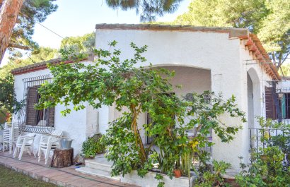 Herverkoop - Villa - Orihuela Costa - Punta Prima