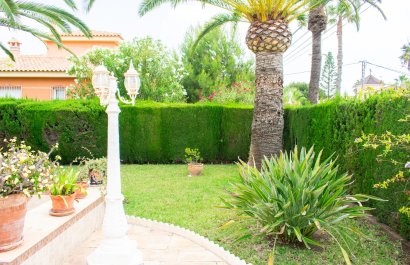 Reventa - Villa - Orihuela Costa - MUY CERCA DE LA PLAYA