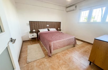 Resale - Apartment / flat - Orihuela Costa - Punta Prima