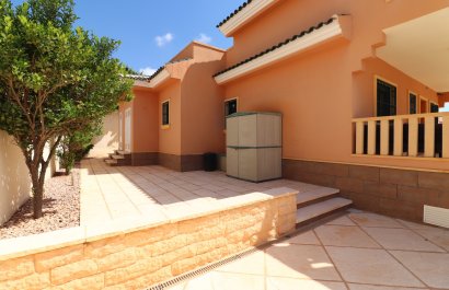 Reventa - Villa - Ciudad Quesada - La Fiesta