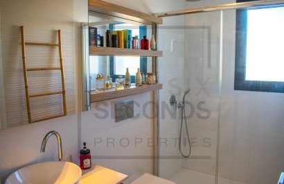 Resale - Townhouse / Duplex / Corner - Ciudad Quesada