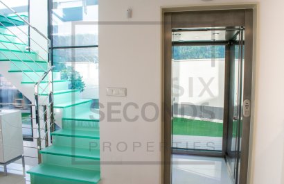 Reventa - Villa - San Miguel de Salinas - Urbanizaciones