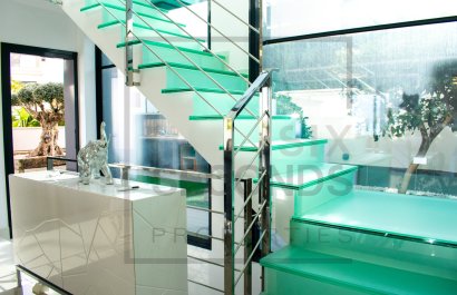 Reventa - Villa - San Miguel de Salinas - Urbanizaciones