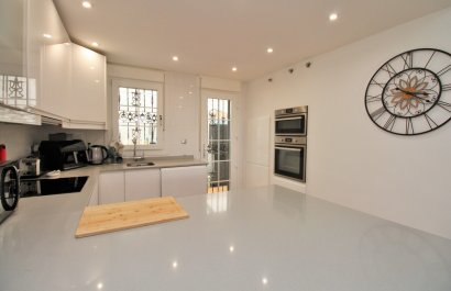 Reventa - Villa - Villamartín - Los Dolses