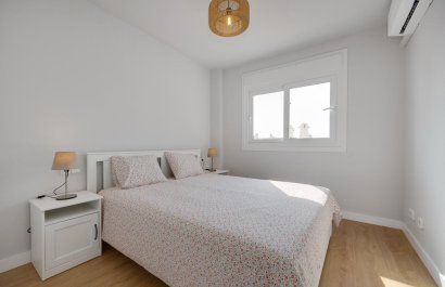 Resale - Apartment / flat - Orihuela Costa - Aguamarinas