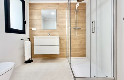 Obra nueva - Townhouse / Duplex - Cox